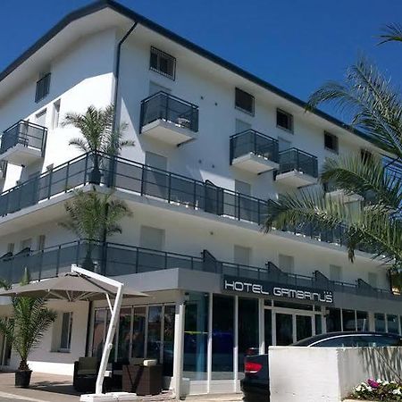 Hotel Gambrinus لينانو سابيادورو المظهر الخارجي الصورة
