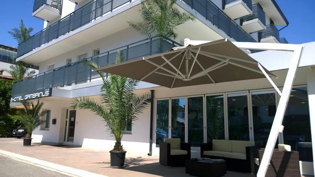 Hotel Gambrinus لينانو سابيادورو المظهر الخارجي الصورة