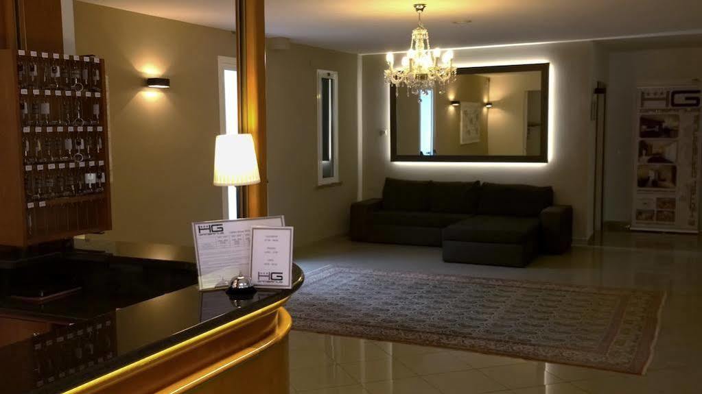 Hotel Gambrinus لينانو سابيادورو المظهر الخارجي الصورة